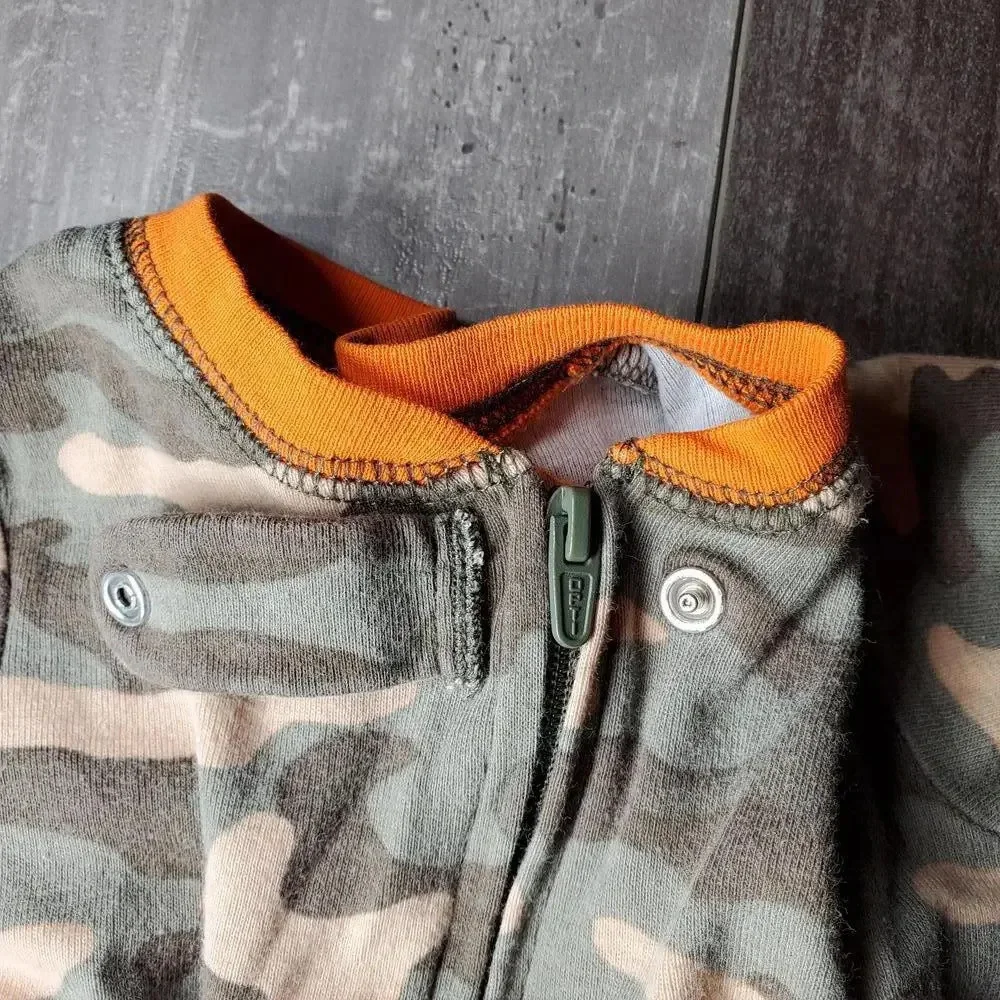 Child of Mine by Carter's Size 6-9m Green and Orange Camo Footed Sleeper GUC